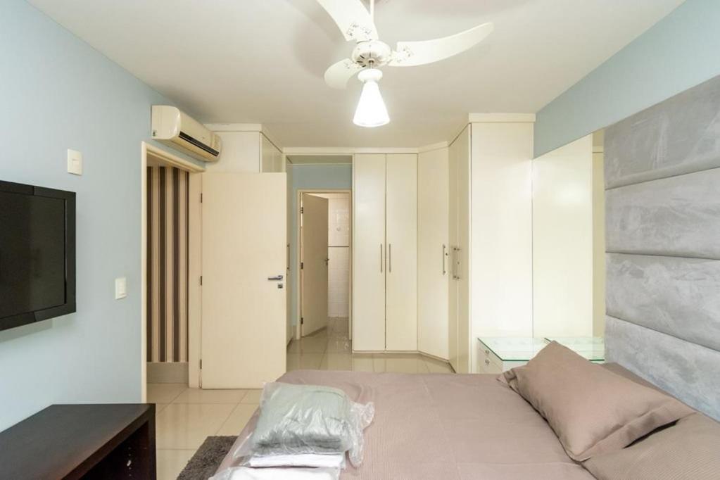 Apartamento De 3 Quartos No Setor Bueno - Dlz0302 * Goiânia