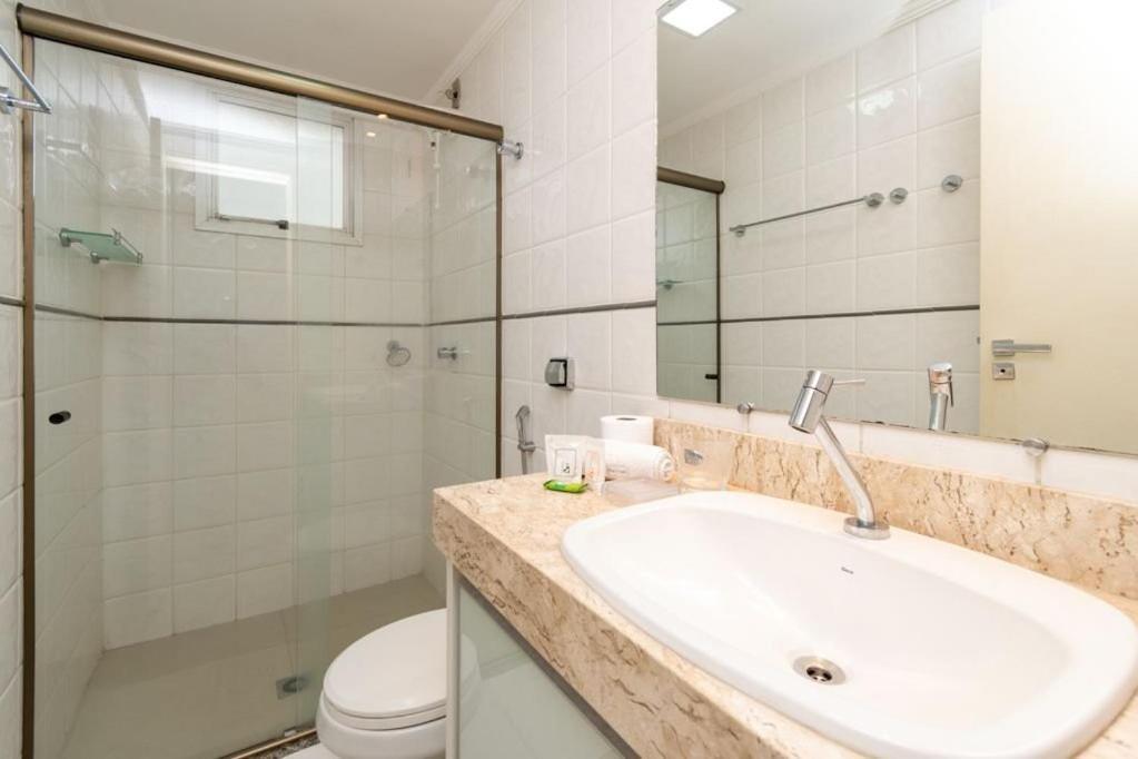 Apartamento De 3 Quartos No Setor Bueno - Dlz0302 * Goiânia
